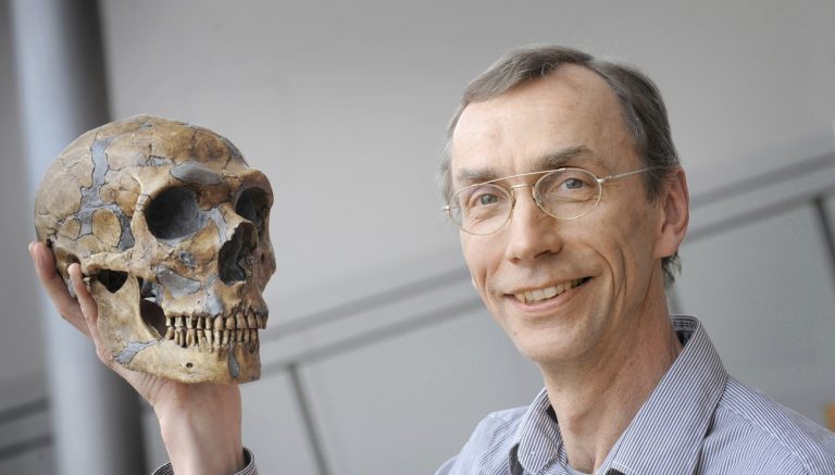Image de l’article Découvrez pourquoi Svante Pääbo a été couronné Prix Nobel de Médecine 2022 : Les révélations fascinantes derrière son succès !