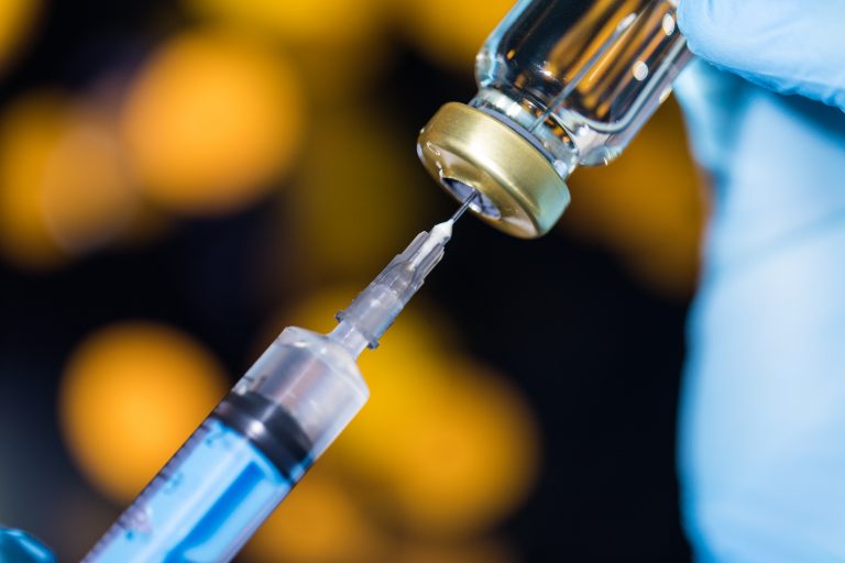 Close,Up,Vaccine,Vial,Dose,Flu,Shot,Drug,Needle,Syringe,