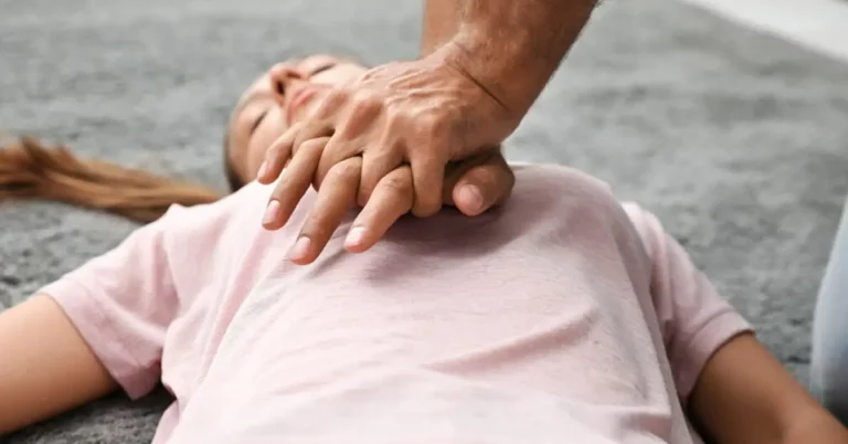 comment-faire-un-massage-cardiaque-1200×628