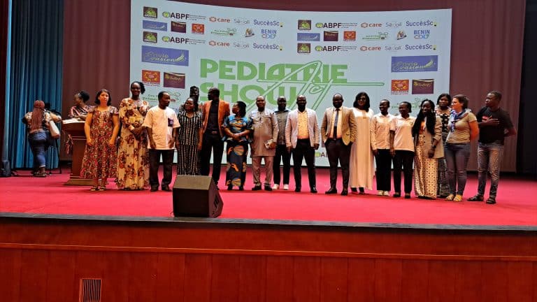 Image de l’article Bénin / Pédiatrie show Acte 2 : pari gagné pour le Pédiatre Romuald Aïtchéhou Bothon dit Docteur Choco
