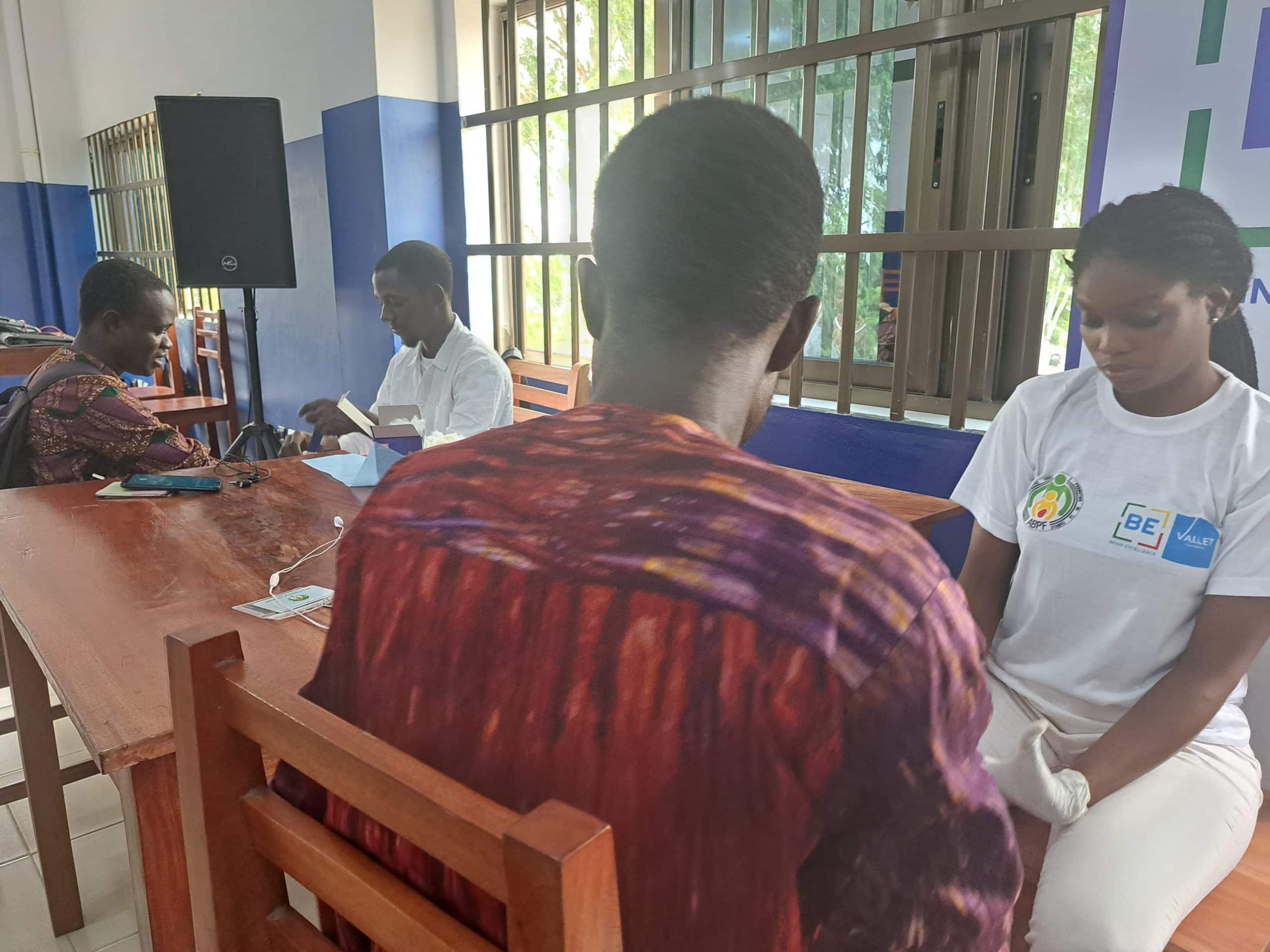 Examen Gratuit de l’électrophorèse aux Bibliothèques Bénin Excellence de Godomey et de Cotonou : 1000 personnes dépistées en 3 jours