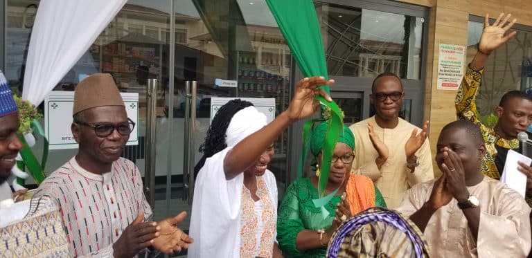 Image de l’article Implantation d’une nouvelle pharmacie à Akassato devant le lycée technique