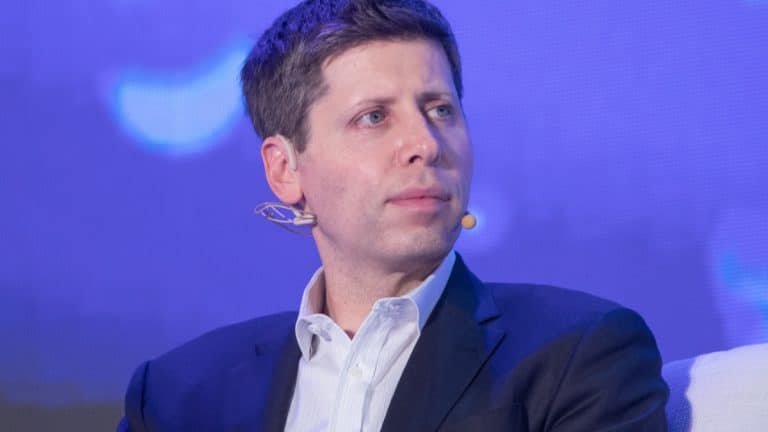 Image de l’article Sam Altman, le génie derrière ChatGPT : Viré d’OpenAI, mais récupéré par Microsoft ! Découvrez les coulisses de ce retournement !